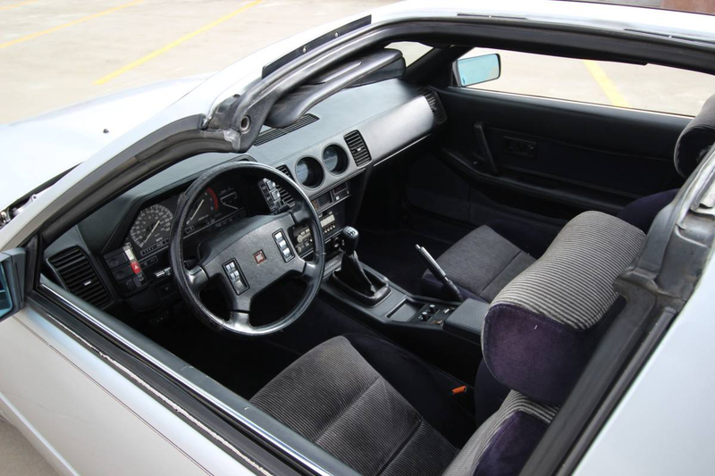 Illustration for article titled At $6,000, Is This 1988 Nissan 300ZX Turbo Worthy of Our Regard?
